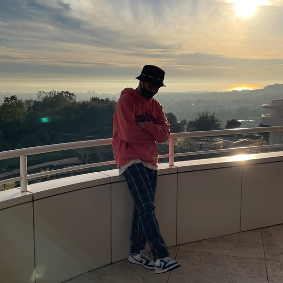 Meet your Posher, Jordan - Picture 3 of 4